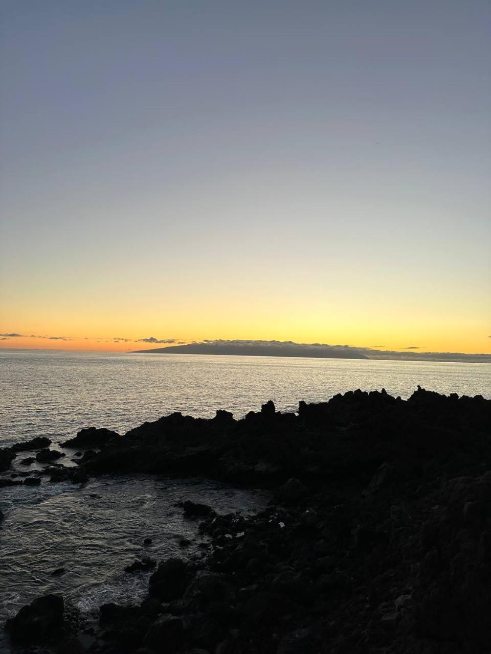 Sunset Haven: Amazing Apartment with Relaxing Ambiance and Scenic Views Costa Adeje  Exterior photo